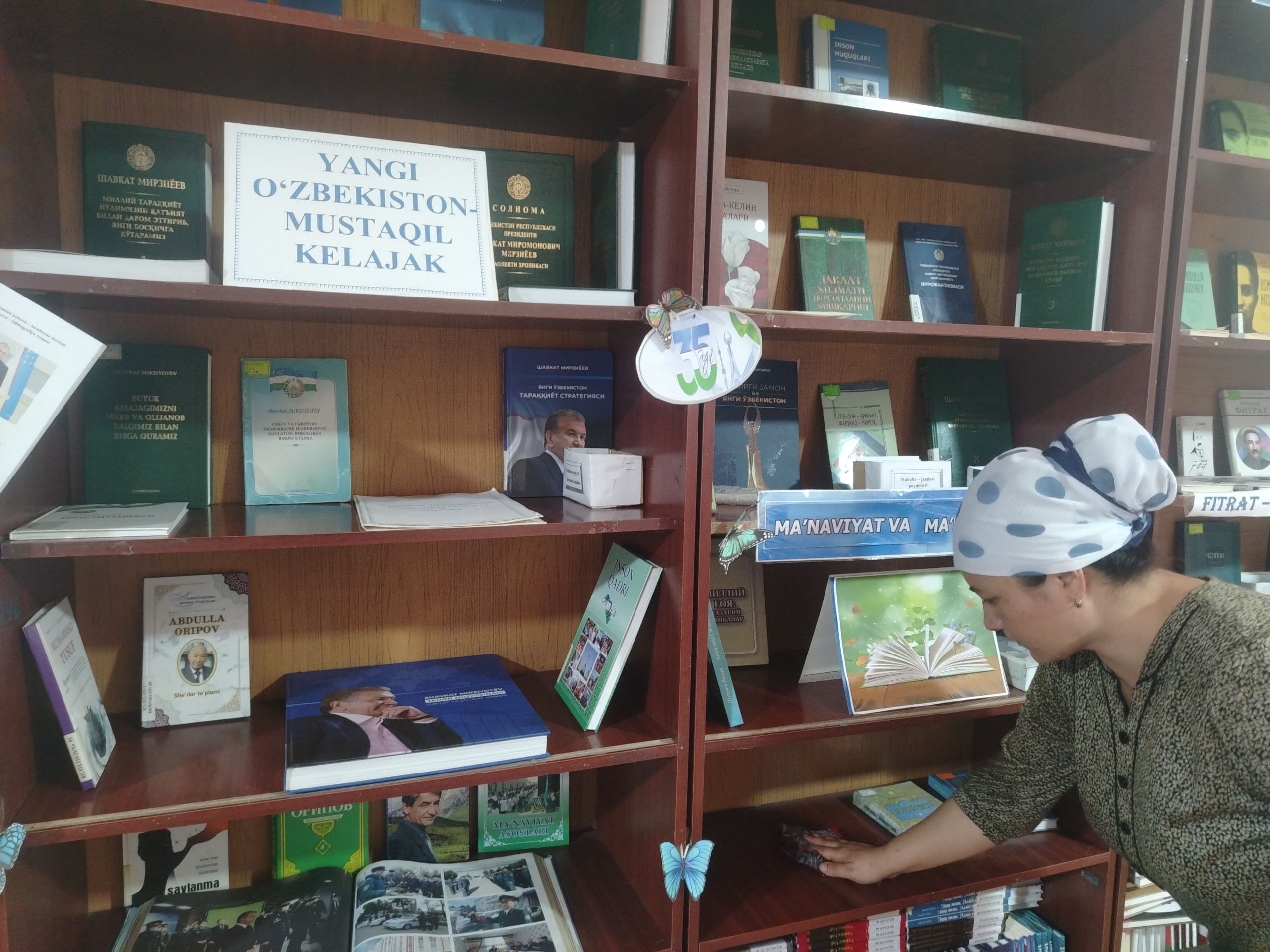 Kutubxonada tozalik kuni.